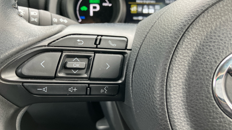 Toyota Yaris 1.5 Hybrid Design 5dr CVT Hybrid Hatchback